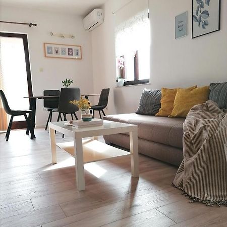 Apartment Mare Vrsi Kültér fotó